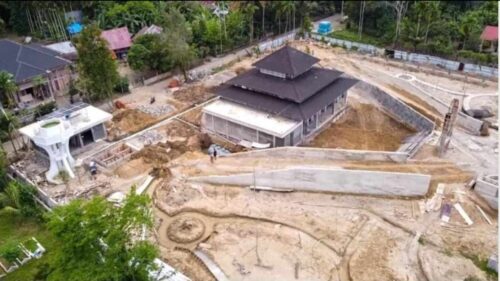 Organisasi masyarakat sipil Aceh menyesalkan pengabaian penemuan tulang belulang manusia dalam proyek memorial living park di atas reruntuhan Rumoh Geudong, salah satu situs pelanggaran HAM berat di Desa Bili Aron, Kecamatan Glumpang Tiga, Pidie