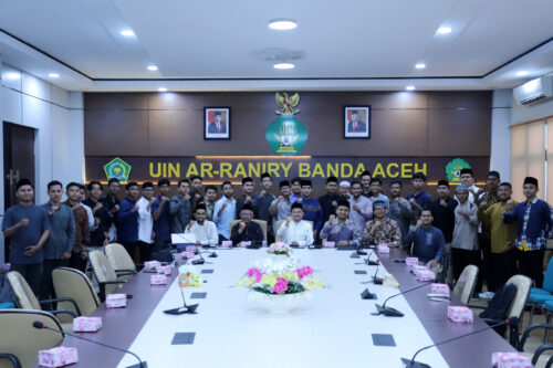 Sebanyak 30 mahasiswa UIN) Ar-Raniry mengikuti pelatihan imam muda bertajuk "Ar-Raniry Season 1 Chapter Ramadhan"