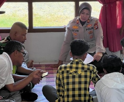 Enam remaja nakal yang sering melakukan aksi balap liar, diamankan di Polsek Syiah Kuala di Jembatan Lamnyong, Selasa dini hari (12/3)