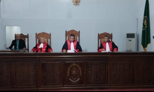 Majelis Hakim Pengadilan Tinggi Banda Aceh membatalkan putusan PN Banda Aceh dalam perkara korupsi Suaidi Yahya, mantan Wali Kota Lhokseumawe dan mengurangi hukuman dari enam tahun menjadi lima tahun penjara