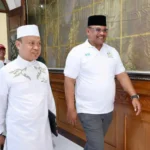 Pj Gubernur Aceh Safrizal ZA mengantar kepulangan Ustaz Das'ad Latif di Bandara Internasional SIM, Blang Bintang, Aceh Besar, Sabtu (16/11). (Foto: For Infoaceh.net)