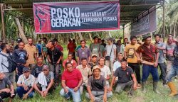 Warga melawan penyerobotan lahan oleh perusahaan perkebunan sawit di Aceh Selatan
