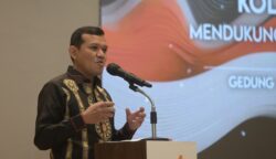 Wakil Gubernur Aceh Fadhlullah atau Dek Fad