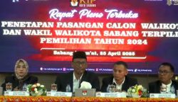 KIP Kota Sabang menetapkan pasangan wali kota dan wakil walikota terpilih Zulkifli H Adam - Suradji Junus, Jum'at (25/4)