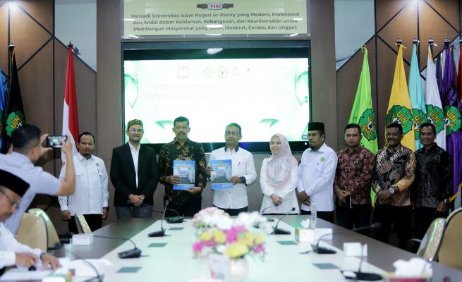 Empat kabupaten/kota di Aceh menandatangani MoA dengan Fakultas Tarbiyah dan Keguruan UIN Ar-Raniry terkait pelaksanaan Program Pendidikan Profesi Guru (PPG) Pendidikan Agama Islam Batch 1 Tahun 2025