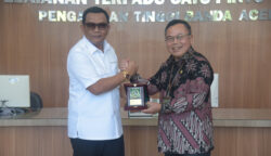 Kajati Aceh Yudi Triadi SH MH melakukan kunjungan silaturahmi ke Pengadilan Tinggi (PT) Banda Aceh, Kamis, 15 Mei 2025. (Foto: For Infoaceh.net)