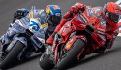 Marquez bersaudara jatuh di 2 lap awal MotoGP Inggris. (Foto: Getty Images/Steve Wobser)