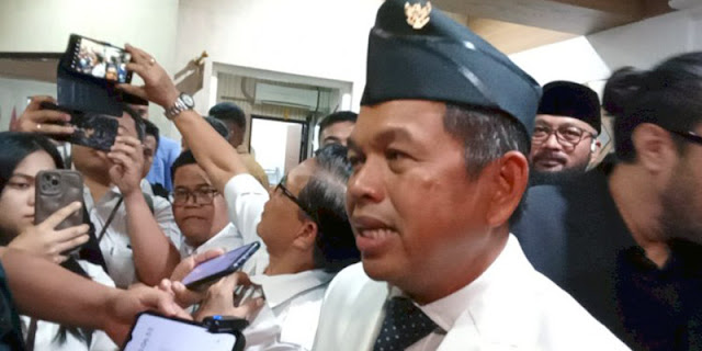 Lebih Baik Uangnya untuk Rakyat