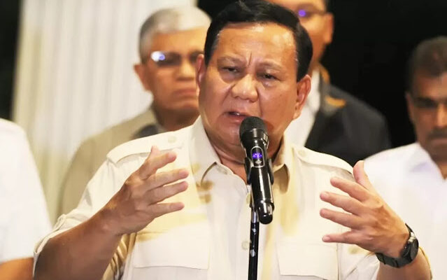 Belum Ada yang Bikin Pusing, Prabowo Tolak Reshuffle