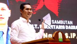 Plt Sekda Aceh M Nasir Syamaun atas nama Gubernur Aceh, membuka Musdalub XV BPD HIPMI Aceh di Anjong Mon Mata Banda Aceh, Ahad (1/6/2025).