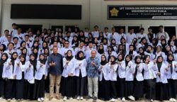 96% dari 104 mahasiswa Prodi PPDH FKH USK berhasil lulus dalam Ujian Kompetensi Nasional Dokter Hewan, salah satunya, Ikhsan Arya Pranata, berhasil meraih nilai tertinggi secara nasional dengan skor 93 poin.