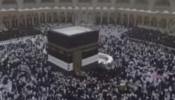 Perempuan di Mekkah punya tradisi khusus saat para jamaah hendak wukuf. Mereka mendatangi Masjidil Haram untuk beribadah atau disebut Yaumul Khulaif. (Foto: Ist)