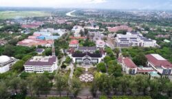 Universitas Syiah Kuala Banda Aceh berhasil menorehkan prestasi membanggakan di kancah internasional dengan masuk ke dalam QS World University Rankings (QS WUR) pertama kalinya tahun ini.