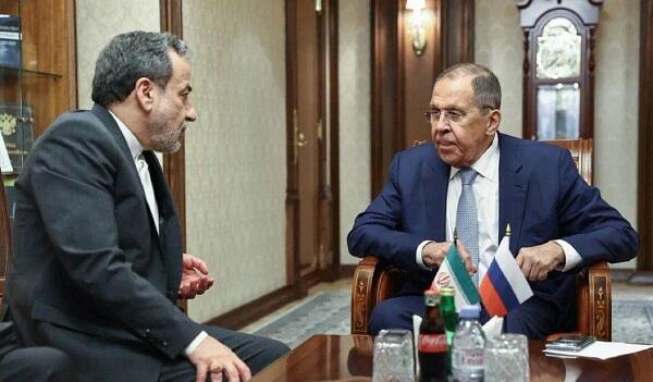 Menteri Luar Negeri Iran Abbas Araghchi dijadwalkan mengunjungi Rusia pada Senin (23/6) untuk mengadakan pembicaraan dengan Presiden Rusia Vladimir Putin. Kunjungan ini terkait langsung dengan serangan Amerika Serikat (AS) ke Iran pada Ahad (22/6).