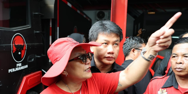 Ketua DPP PDIP Ribka Tjiptaning menyampaikan orasi dalam peringatan 29 tahun Kudatuli di Kantor DPP PDIP, Menteng, Jakarta Pusat, Minggu (27/7/2025). (Foto: dok. PDIP)