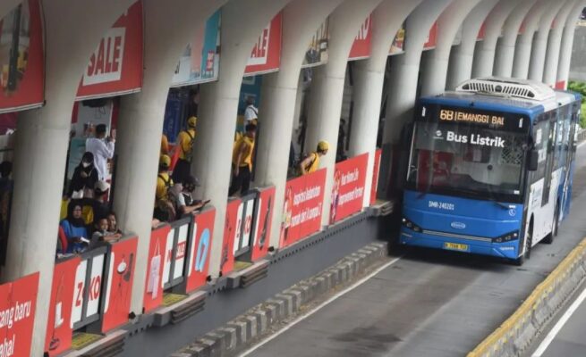 tarif khusus Rp1 untuk seluruh moda transportasi umum.