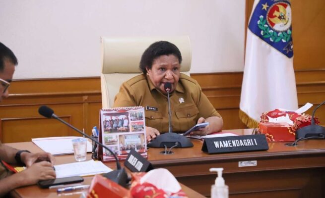 Wakil Menteri Dalam Negeri Ribka Haluk