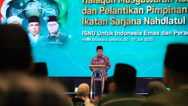 Menteri Agama Nasaruddin Umar saat menyampaikan pidato pada Halaqah Musyawarah Kerja Nasional dan Pelantikan Pengurus Ikatan Sarjana Nahdlatul Ulama (ISNU) di Jakarta, Selasa (30/7/2025).