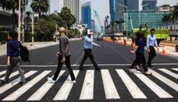 Kekhawatiran bahwa kecerdasan buatan (AI) akan mengambil alih pekerjaan white collar mulai terbukti