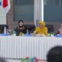 Wali Kota Illiza Sa’aduddin Djamal bersama anggota Komisi X DPR RI di Balai Kota Banda Aceh