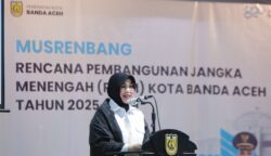 Wali Kota Banda Aceh Illiza Sa’aduddin Djamal membuka Musrenbang RPJM Banda Aceh Tahun 2025-2029. (Foto: Ist)