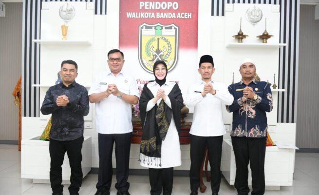 Penandatanganan nota kesepahaman (MoU) dilakukan langsung oleh Wali Kota Banda Aceh Illiza Sa’aduddin Djamal bersama Bupati Aceh Tenggara M Salim Fakhry, Bupati Aceh Selatan Mirwan, dan Bupati Aceh Barat Tarmizi di Pendopo Wali Kota, Rabu (9/7/2025).