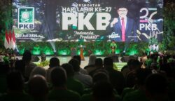 Gus Muhaimin saat peringatan Hari Lahir (Harlah) ke-27 PKB di Jakarta Convention Center (JCC), Senayan, Rabu malam, 23 Juli 2025.