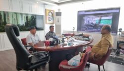 Bupati Aceh Jaya, Safwandi bersama Wakil Bupati Muslem D melakukan audiensi dengan Dirjen Bina Adwil Kemendagri Dr Safrizal ZA, Senin (7/7), guna membahas mutasi ASN. (Foto: Ist)