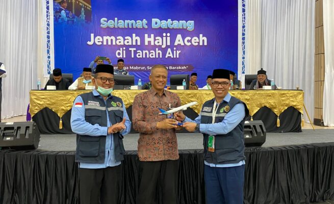 Garuda Indonesia menetapkan jamaah haji kloter 09 sebagai kloter terbaik dalam pelaksanaan ibadah haji Aceh 2025. (Foto: Ist)