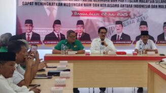 DPD Partai Gerindra Aceh, Selasa (22/7), menerima kunjungan istimewa Pimpinan Perwakilan Parti Islam Se-Malaysia (PAS) Selangor beserta rombongan. (Foto: Infoaceh.net/Fauzan)