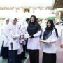 MTsN 1 Model Banda Aceh menyalurkan santunan kepada anak-anak yatim dalam kegiatan bertajuk "Lebaran Yatim", Senin (21/7). (Foto: Ist)