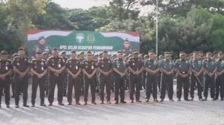 Kejati Aceh bersama Kodam IM melaksanakan apel gelar kesiapan pengamanan Kejati dan Kejari se-Wilayah Aceh di halaman kantor Kejati Aceh, Kamis (24/7). (Foto: Infoaceh.net/Muhammad Saman)