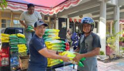 Pemko Banda Aceh melalui Dinas Pangan Pertanian, Kelautan dan Perikanan (DP2KP) bekerja sama dengan Perum BULOG Kanwil Aceh, Kamis (24/7) menggelar Gerakan Pangan Murah (GPM) guna menekan kenaikan harga beras di pasar. (Foto: Ist)