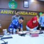 Fakultas Tarbiyah dan Keguruan UIN Ar-Raniry menjalin kerja sama pendidikan dengan Kolej Poly-Tech MARA (KPTM) Kota Bharu, Malaysia dengan penandatanganan MoA di ruang rapat Rektor UIN Ar-Raniry, Jum'at (25/7). (Foto: Ist)