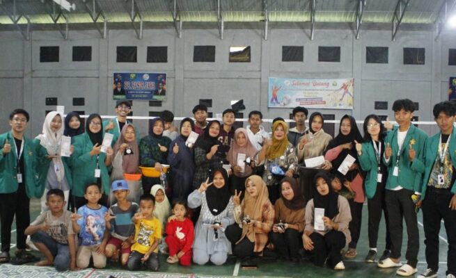 Mahasiswa Kuliah Kerja Nyata (KKN) Tematik Literasi Universitas Syiah Kuala (USK) melakukan terobosan kreatif dengan mengolah ampas kopi menjadi sabun cuci piring. Kegiatan ini berlangsung di GOR Kampung Lut Kucak, Kecamatan Wih Pesam, Kabupaten Bener Meriah.