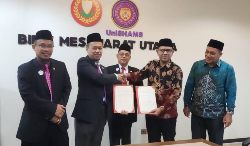 Penandatanganan MoU kerja sama UIN Ar-Raniry Banda Aceh dengan UniSHAMS Malaysia, pada Minggu (27/7/2025) di kampus UniSHAMS, Kuala Ketil, Malaysia.