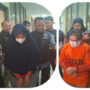 Polres Metro Bekasi Kota berhasil membekuk dua perempuan pelaku penipuan jual beli kontrakan fiktif di kawasan RW 11, Kranji, Bekasi. Pelaku berinisial K (48) dan Y (54) ditangkap di dua lokasi berbeda usai kabur dari kejaran polisi.
