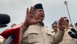 Prabowo Tegaskan Bernegara Jangan Terlalu 'Mendewakan' Demokrasi, yang Penting Rakyat Kenyang