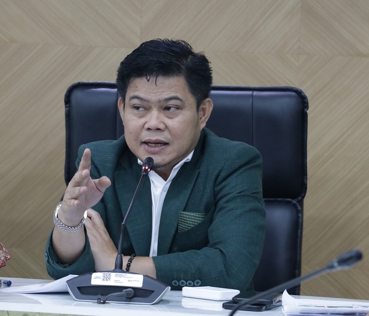 Anggota Komisi I DPR RI dari Fraksi Partai Kebangkitan Bangsa (PKB), Oleh Soleh