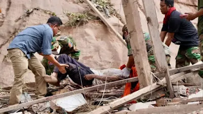 Jet tempur F-16 milik Thailand dilaporkan menyerang sasaran di wilayah Kamboja, termasuk sebuah pagoda yang menyebabkan korban sipil dalam konflik bersenjata yang memanas di perbatasan kedua negara.
